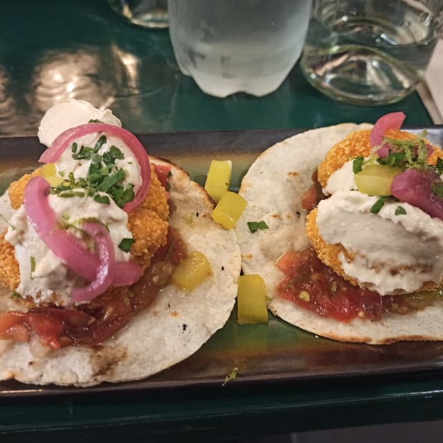 菜肴“Tacos au 'poulet'”的照片