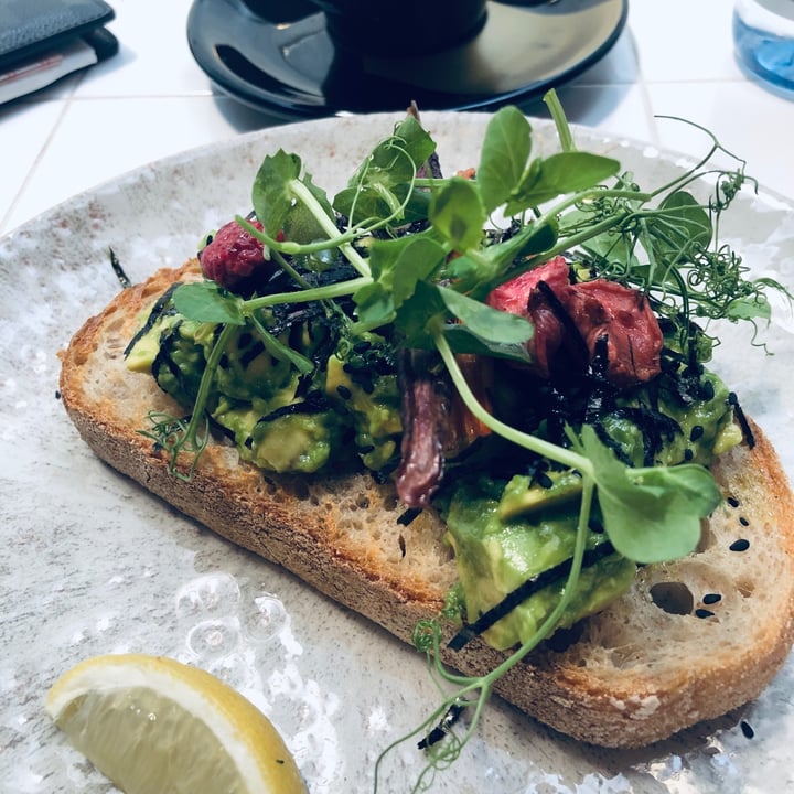 photo of The Coffee Academics Sai Ying Pun Smashed Avocado toast shared by @wongtonmee on  29 Apr 2020 - review