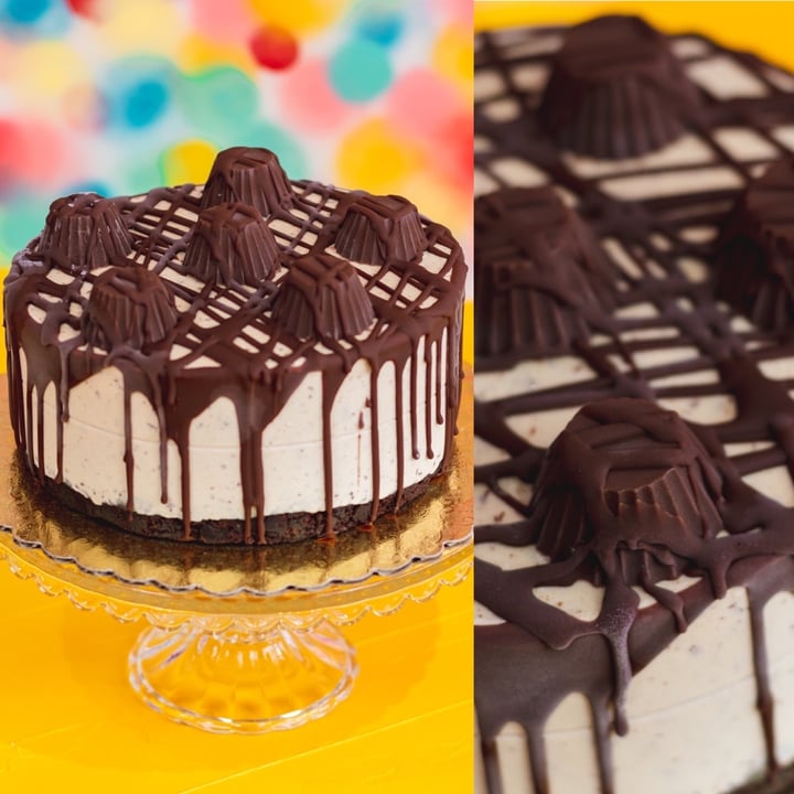 photo of Sweet Ritual Vegan Ice Cream Cake shared by @sweetritual on  28 Dec 2019 - review