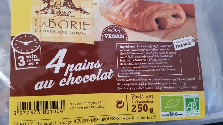 photo of Laborie Pains au chocolat shared by @uncourantdevert on  07 Mar 2020 - review