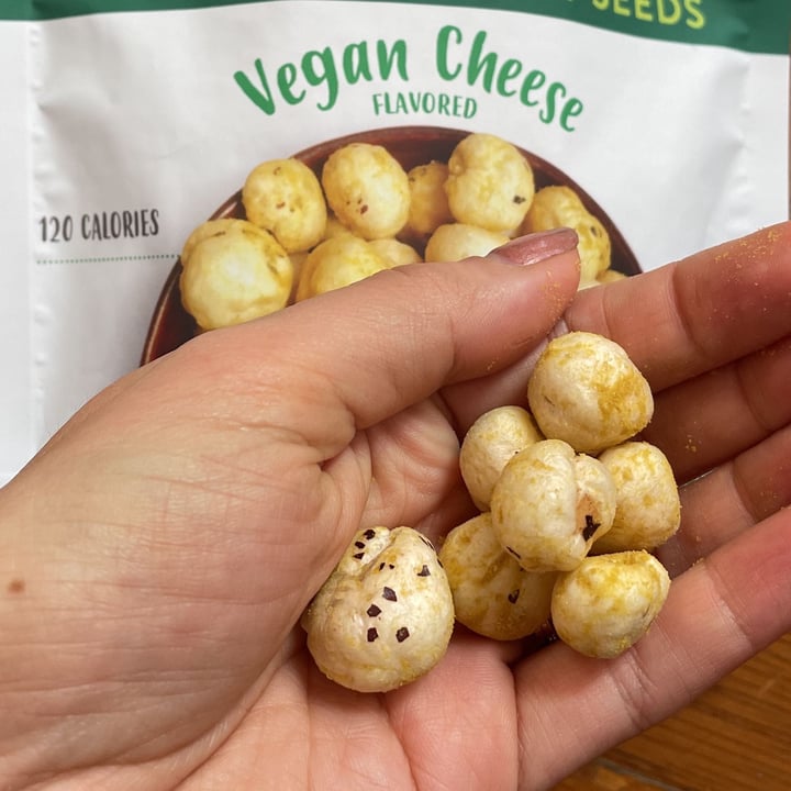 photo of Ashapops Popped Water Lily Seeds- Vegan Cheese shared by @vivalaviolet on  01 Aug 2022 - review