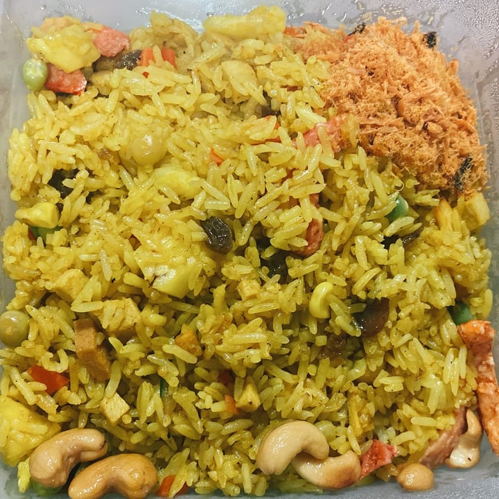 photo of Greenland Vegetarian Restaurant thai pineapple fried rice shared by @carboholic on  31 May 2021 - review