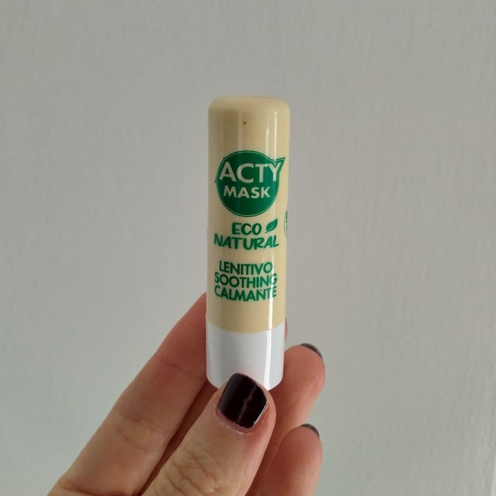 photo of Acty mask lip balm nutriente shared by @ant0basta on  02 Nov 2022 - review