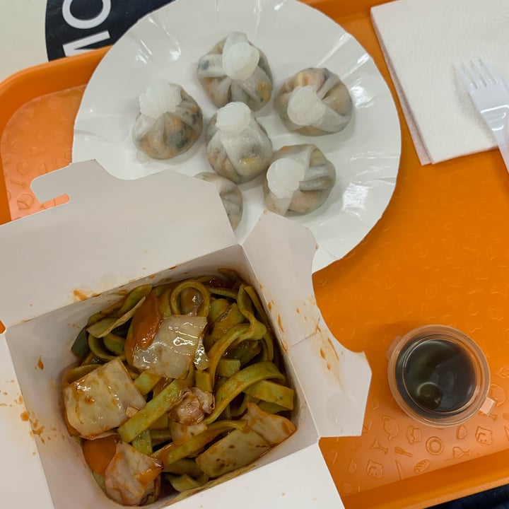 review photo of Woki Wok And Dumplings shared by @green-sushi-mt on 12 Oct 2021 - review