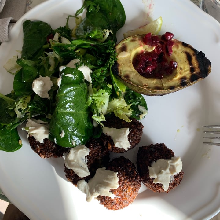 photo of Honest Greens Tuset Falafel con aguacate grill shared by @srta-marta on  02 Mar 2022 - review