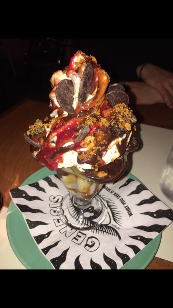 菜肴“Ice cream sundae”的照片