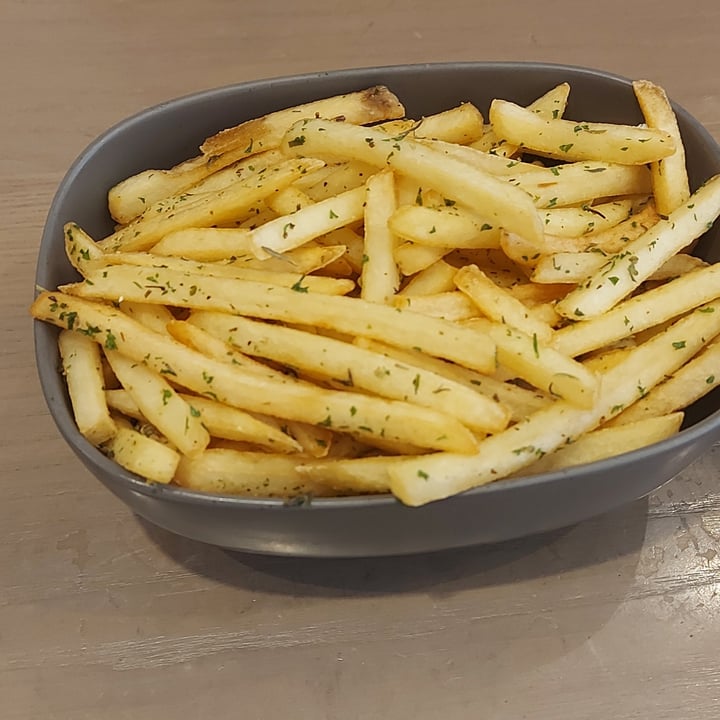 review photo of Parka Food Co. Side Fries shared by @svraphael88 on 16 May 2022 - review