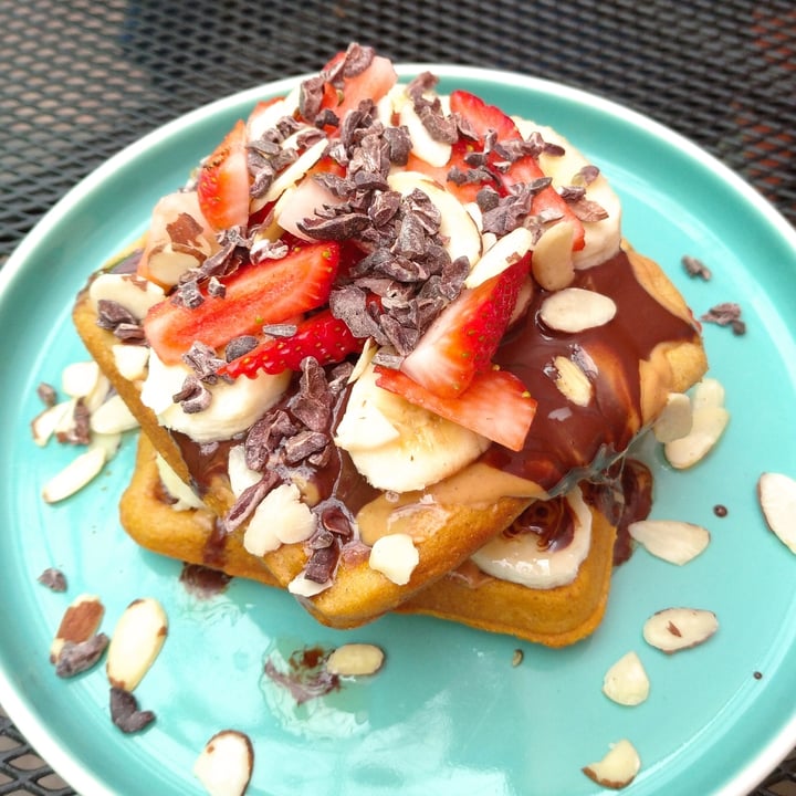 photo of Taco Green Waffles con chocolate shared by @alexasiiiiiiii on  19 Dec 2021 - review