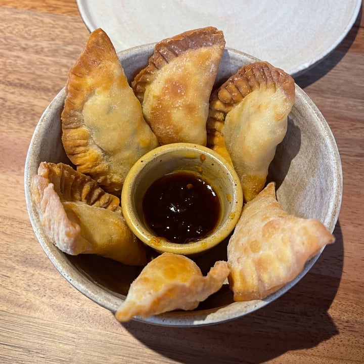 review photo of Cajuí Pastel De Pupunha Com Queijo Cremoso De Castanha shared by @julianamoraco on 18 Aug 2021 - review
