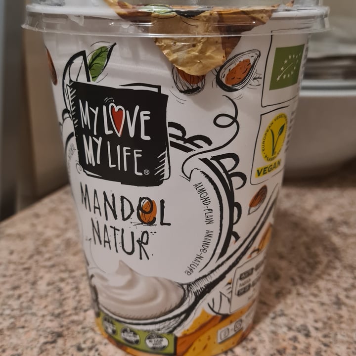 photo of Mylove.mylife.vegan Yogurt mandorla shared by @veg83 on  29 Mar 2022 - review