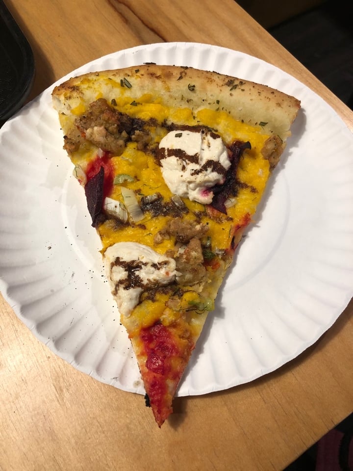 photo of Apiecalypse Now! Pizza shared by @mizrozey on  31 Dec 2019 - review