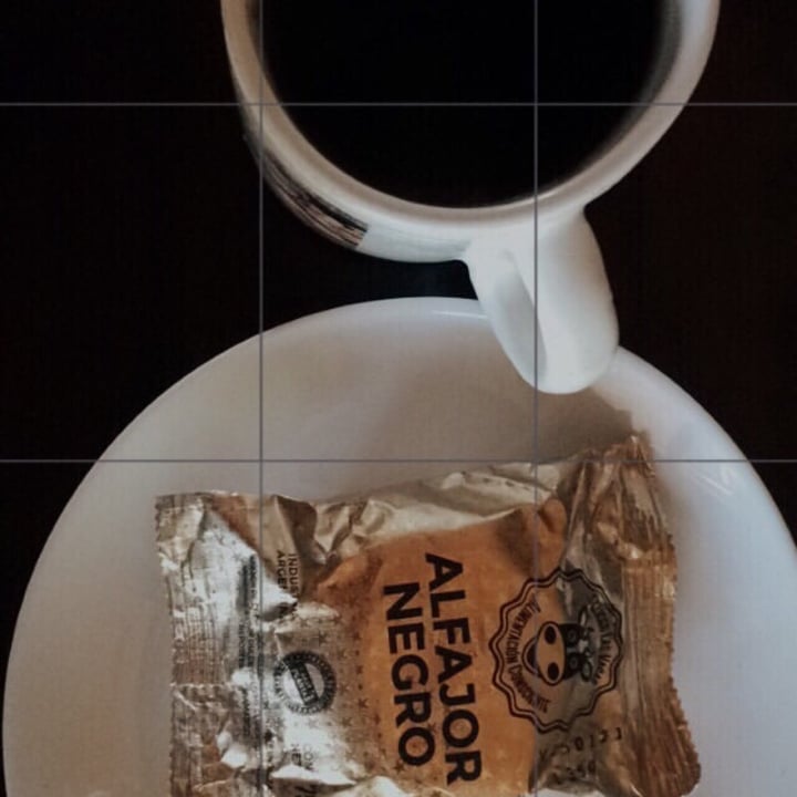 review photo of Felices Las Vacas Alfajor Negro shared by @mardaluz on 28 Jun 2021 - review