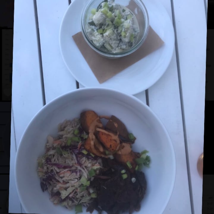 review photo of MANNA TOAST CAFE bbq pulled “pork” yuba bowl shared by @hippiewannabe on 14 Aug 2022 - review