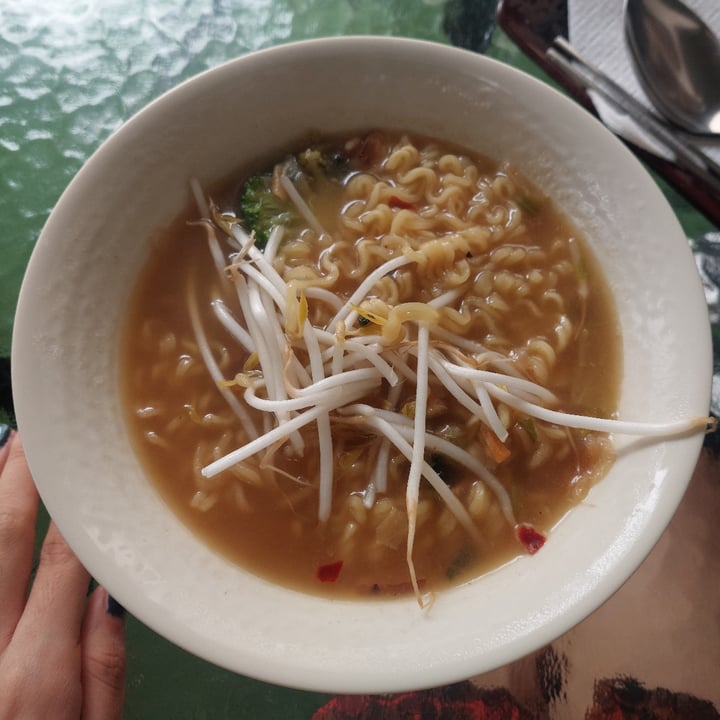 review photo of Mun鈥檚 Kitchen Vegan Ramen shared by @elidarko on 02 Nov 2022 - review