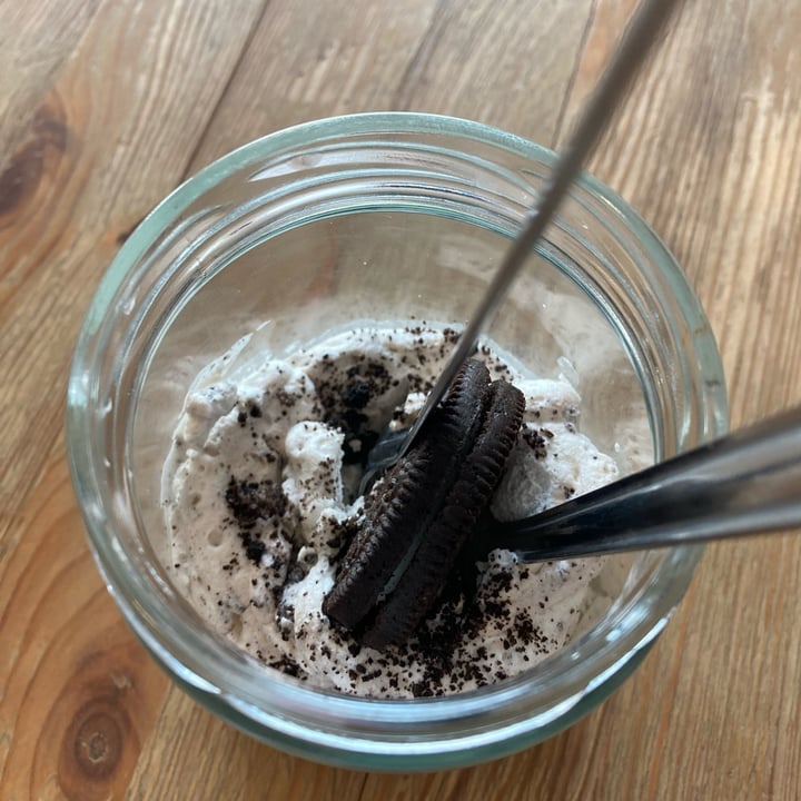 photo of Wow. Cheesecake Oreo shared by @robertamurru on  05 Feb 2022 - review