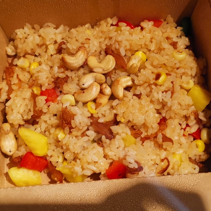 photo of Loving Nature Stir-fried Rice with Hedgehog Mushroom & Pineapple shared by @anna-c on  10 Apr 2021 - review