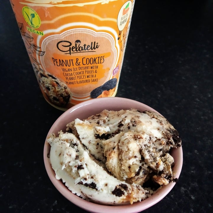 review photo of Gelatelli Peanut & Cookies shared by @silviamouse on 29 Sep 2021 - review