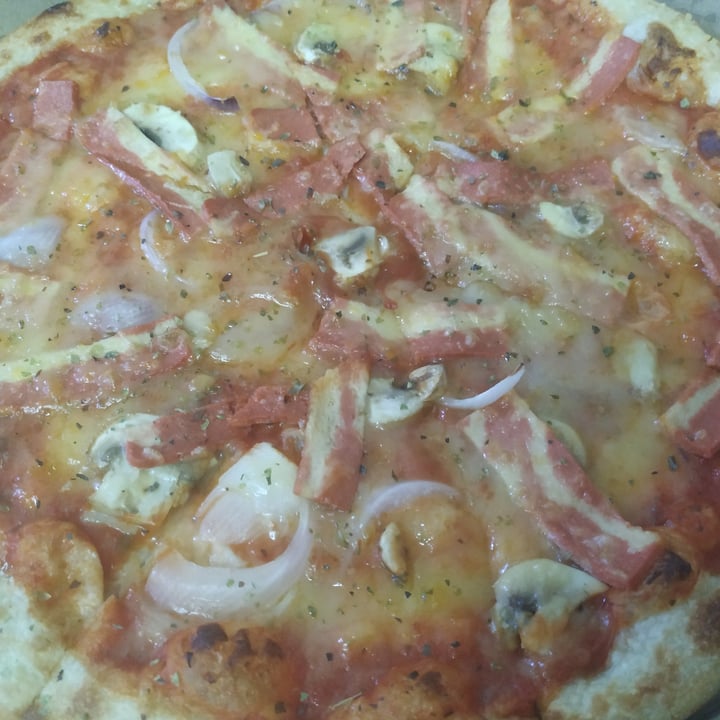 photo of deWeggie's Pizza Carbonara shared by @elkeandrea9 on  06 Aug 2021 - review
