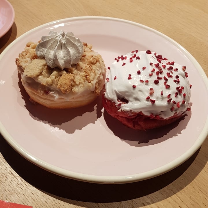 photo of Brammibal's Donuts Red Velvet shared by @giuliamarzorati on  04 May 2022 - review