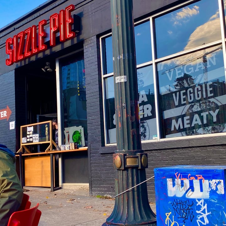 photo of Sizzle Pie West Portland Daily Vegan Slice Special shared by @timvegmalone on  18 Mar 2022 - review