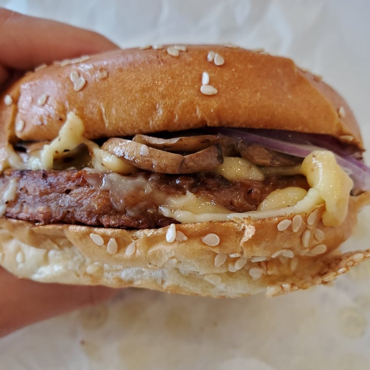 photo of STALK & SPADE Shroom Burger shared by @ashwickety on  03 May 2021 - review