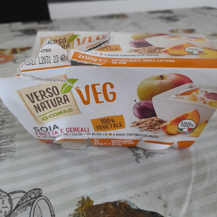 review photo of Verso Natura Conad Veg Yogurt Soia Frutta e Cereali shared by @annarella on 17 Aug 2021 - review