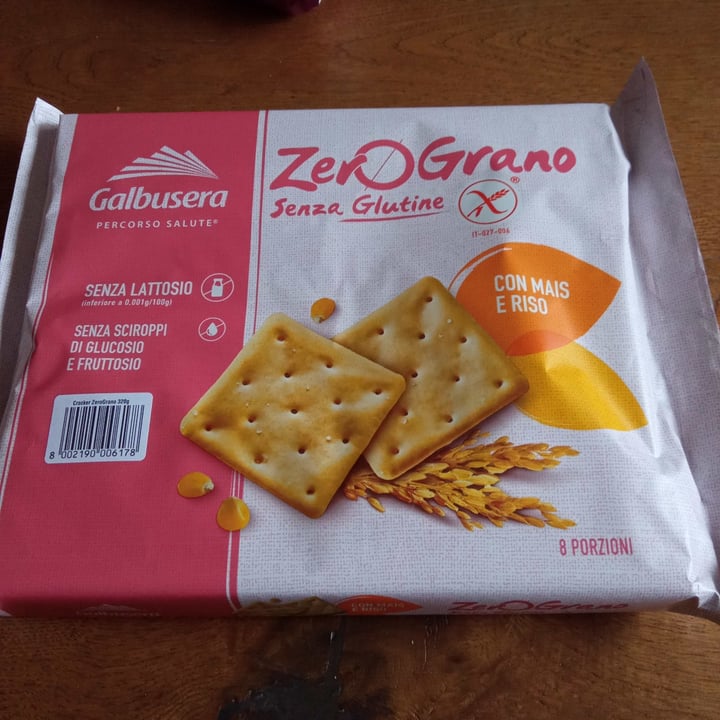 photo of Galbusera Crackers con mais e riso shared by @wondervegan on  25 Sep 2021 - review
