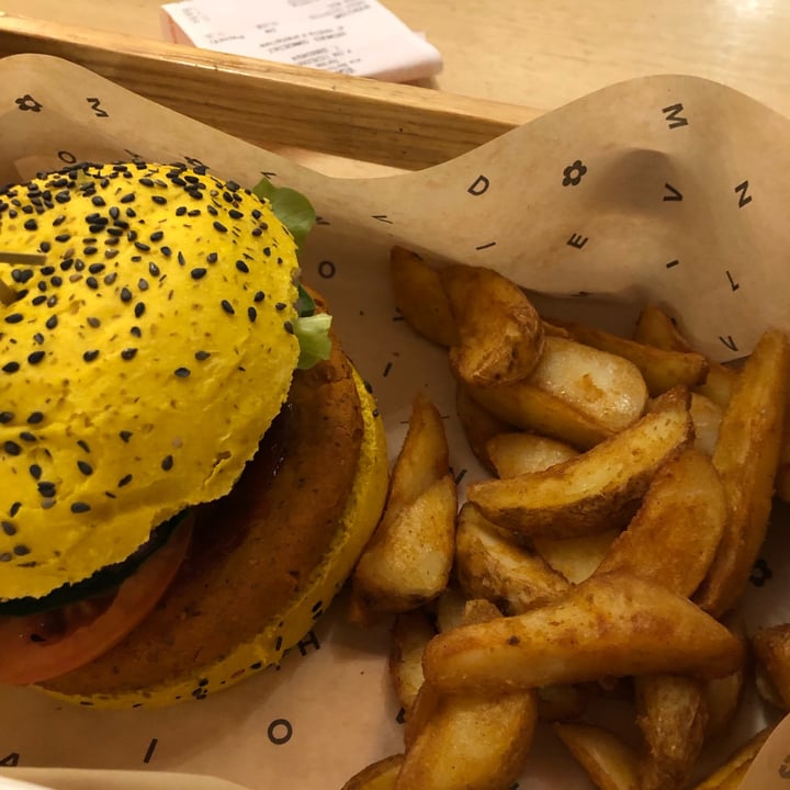 photo of Flower Burger Spicy cecio shared by @sarasimone on  10 Mar 2022 - review