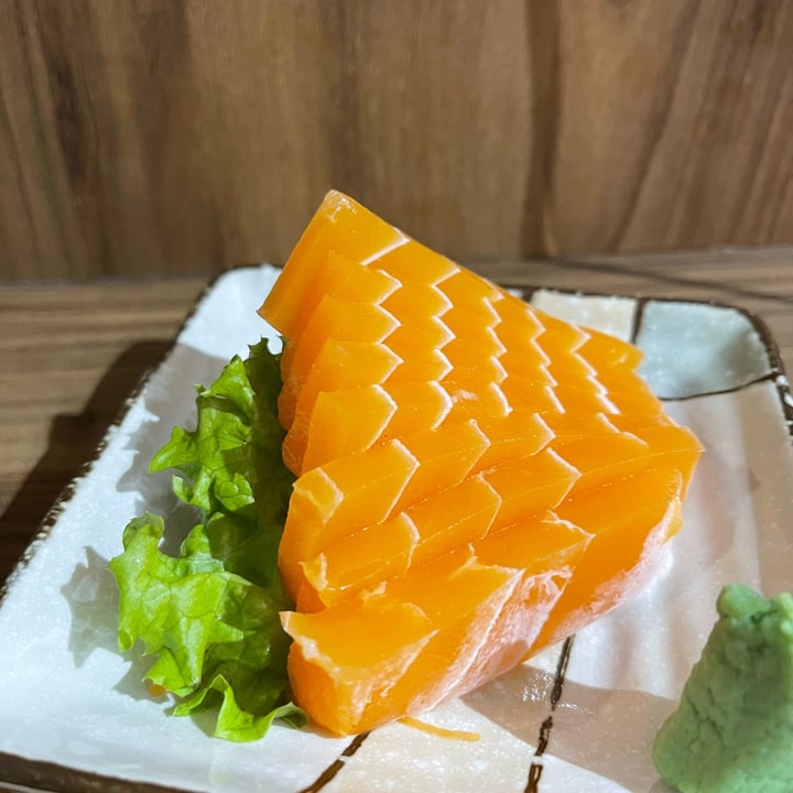 photo of Lucky Cat Konjac Salmon Sashimi shared by @celinebleh on  01 Mar 2022 - review