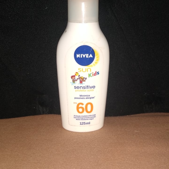 review photo of nivea sun sensitive nivea sun sensitive shared by @kikicris on 08 May 2022 - review