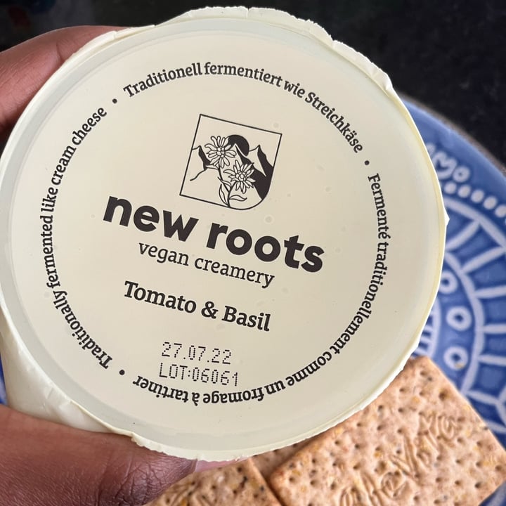 photo of New Roots vegan creamery Tomato and Basil shared by @nyamsss on  30 Jun 2022 - review