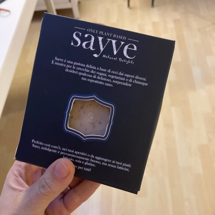 review photo of Sayve Formaggio duro vegetale alle noci shared by @babinskij on 01 Apr 2022 - review