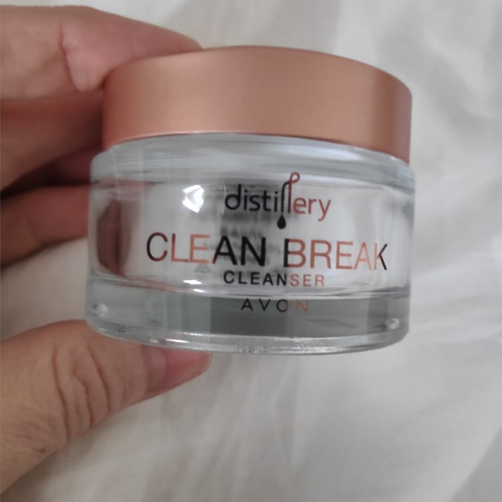 photo of Avon Clean Break Cleanser distillery shared by @lery on  02 Nov 2022 - review