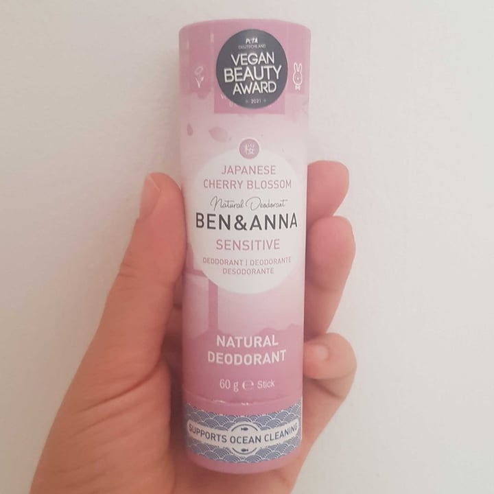 review photo of Ben & Anna Deodorante sensitive japanese cherry blossom shared by @l84witch on 16 Jul 2022 - review
