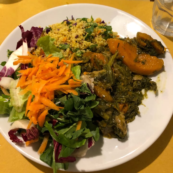 photo of Il Vegetariano Seitan con rape e zucca, semola di cous e verdure, insalata mista shared by @itstessahere on  25 Mar 2022 - review
