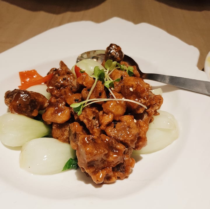 photo of LingZhi Vegetarian - Velocity@Novena General Tso's Monkey Head Mushroom shared by @byobottlesg on  14 Feb 2021 - review