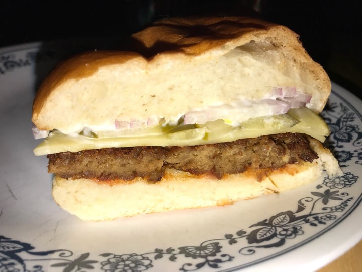 review photo of güd eats inc. I Got These Cheez Burgers Maaan! shared by @k8e on 02 Feb 2019 - review