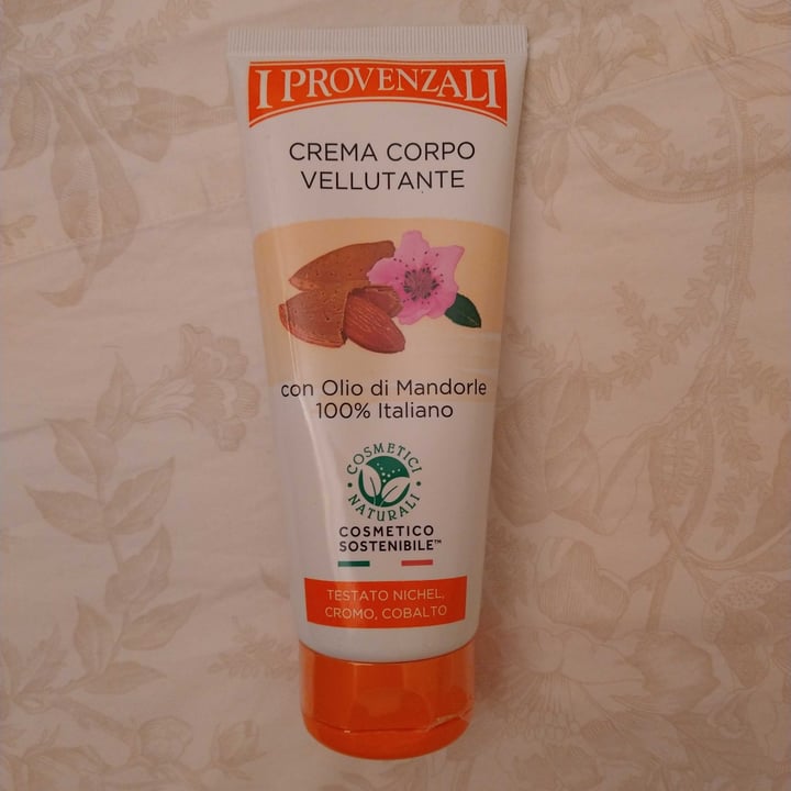 photo of I Provenzali Crema corpo all'olio di mandorle dolci shared by @benedetta88 on  14 Mar 2022 - review