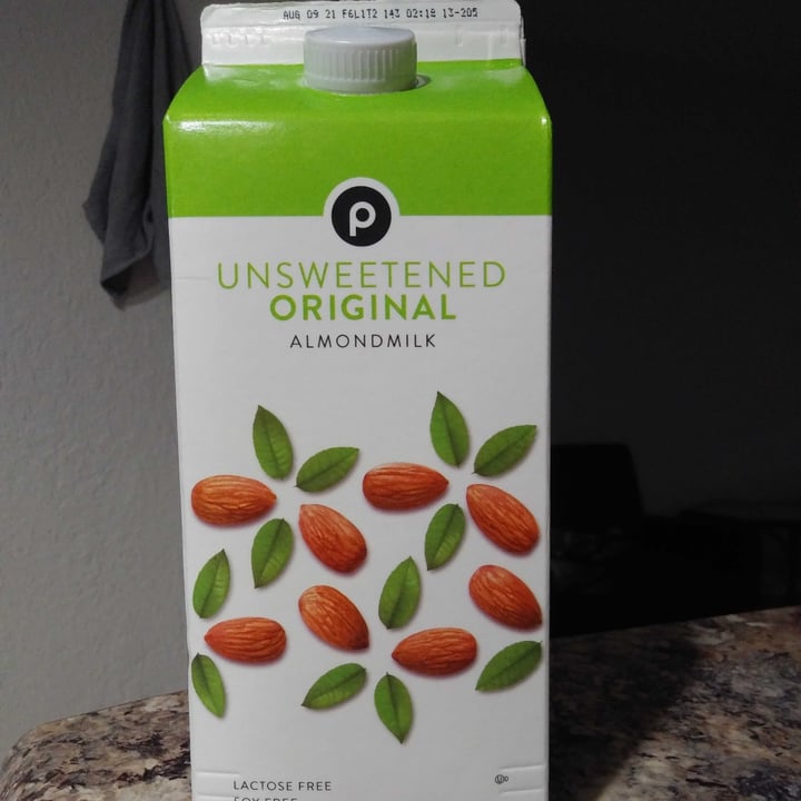 review photo of Publix Unsweetened Original Almond Milk shared by @bonnie1990b on 28 Jun 2021 - review