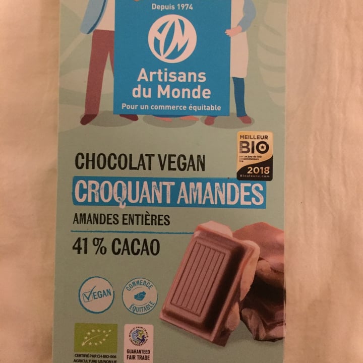 photo of Artisans du Monde Chocolat Vegan Croquant Amandes shared by @marieblue on  11 Feb 2021 - review