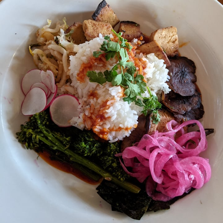 photo of At Sara's Table Chester Creek Cafe vegan bibimbap shared by @mikejwill on  18 Jul 2021 - review