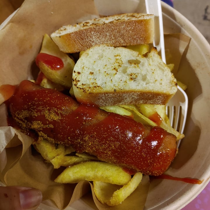 photo of Khambú Currywurst shared by @saravelif on  06 Oct 2021 - review