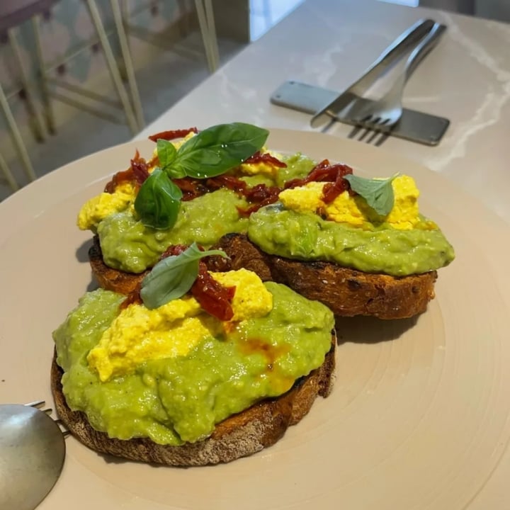review photo of Linfa Milano - Eat Different Avocado Toast shared by @giadamst on 12 Jun 2022 - review