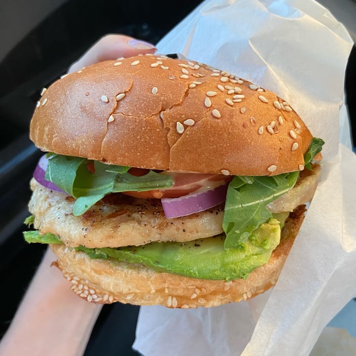 photo of STALK & SPADE Grilled Honey Mustard Chick’n Sandwich shared by @earthlingab on  17 Oct 2021 - review