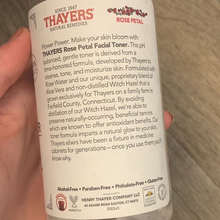 review photo of Thayers Natural Remedies Thayer’s Facial Toner shared by @tschouten on 09 Apr 2022 - review