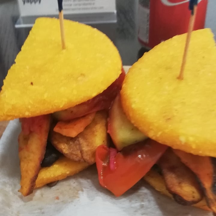 photo of El Trapiche San Francisco Emparedado vegano shared by @anyu on  23 Apr 2021 - review