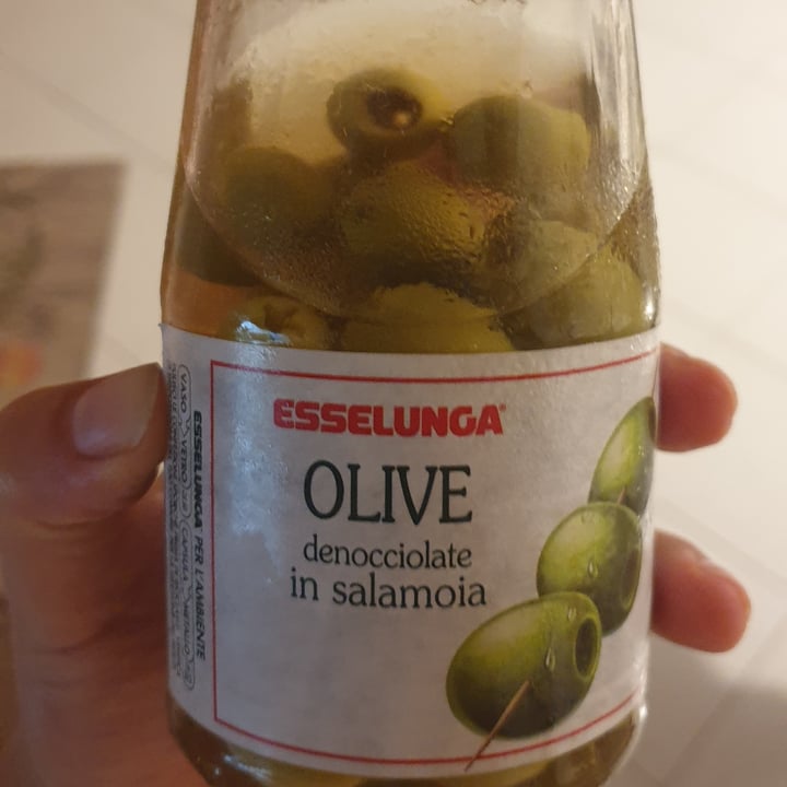 photo of Esselunga Olive denocciolate in salamoia shared by @sisterville on  25 Aug 2022 - review