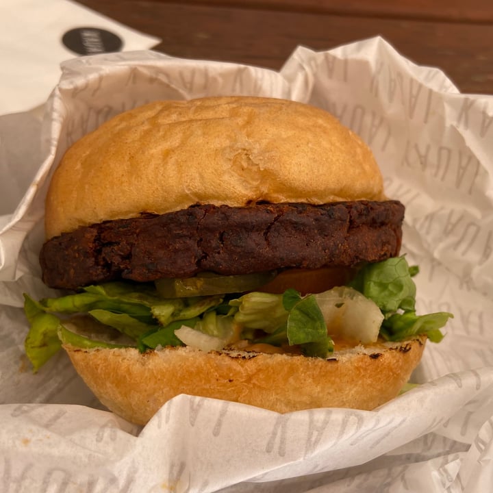 photo of KAUAI Benmore Gardens No Bull Burger shared by @plantbasedstorm on  01 Aug 2021 - review