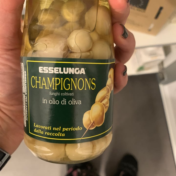 photo of  Esselunga Champignons in olio d'oliva shared by @claudiavigorelli on  13 Mar 2022 - review