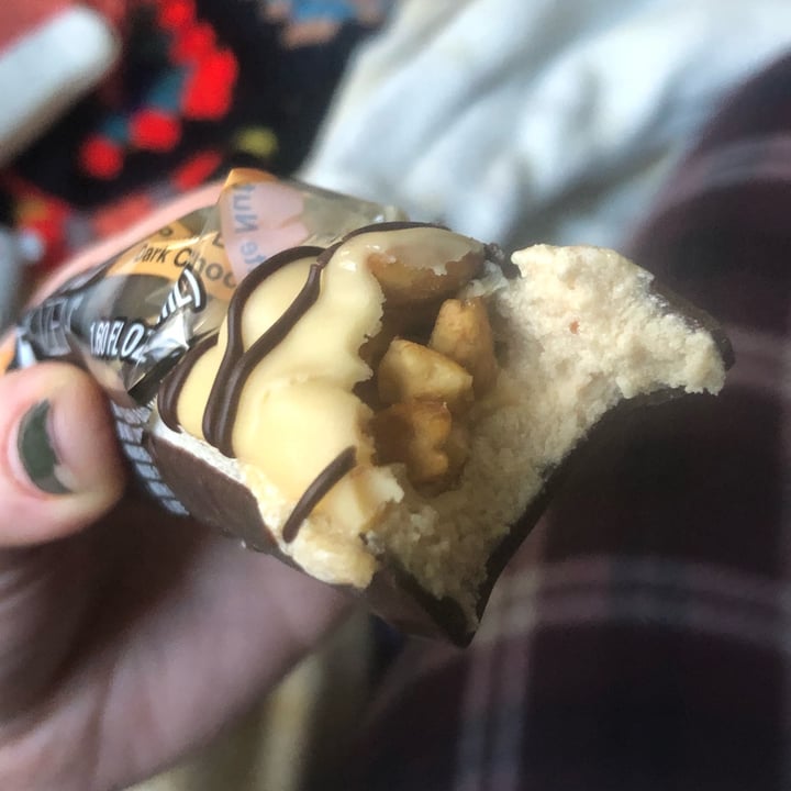 review photo of KIND Peanut Butter Dark Chocolate Nut Bar shared by @kenms on 22 Nov 2022 - review